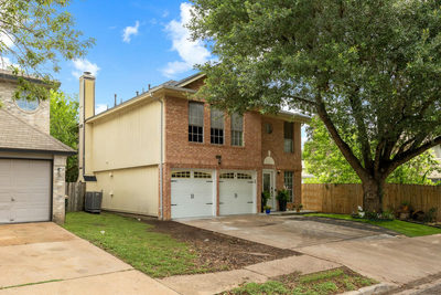 908 Tayside Dr — photo 2