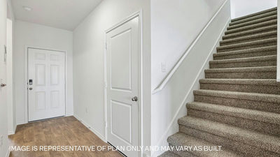389 San Juan Trl — photo 2