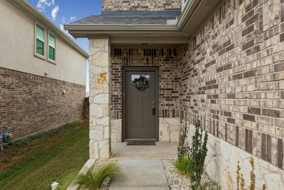 317 Frederick Dr — photo 3