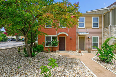 1101 Grove Blvd #208 — photo 2