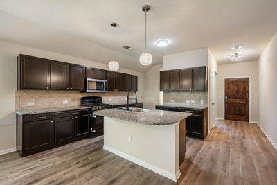 533 Luna Vista Dr — photo 2