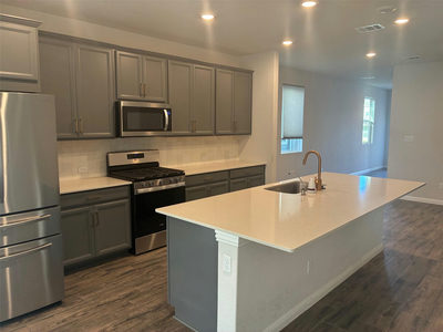 2509 Berryville Ln — photo 2