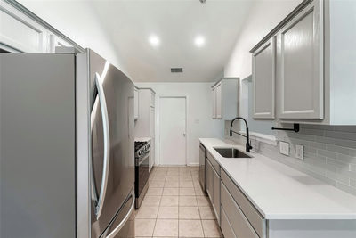 8505 Mayview Dr — photo 2
