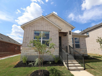 629 Clarissa St — photo 3