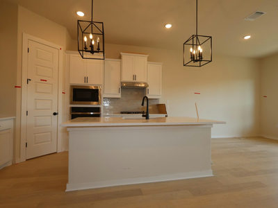 160 Champ Ave — photo 5