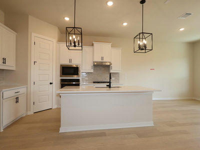 160 Champ Ave — photo 5