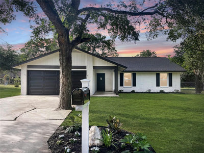 313 Golden Oaks Dr — photo 2