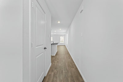 118 Schuenemann Way — photo 2