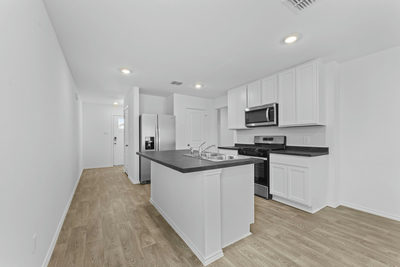 118 Schuenemann Way — photo 5