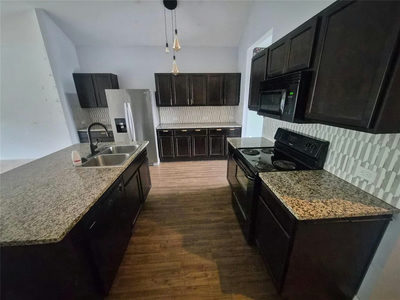 11808 Jamie Dr — photo 2