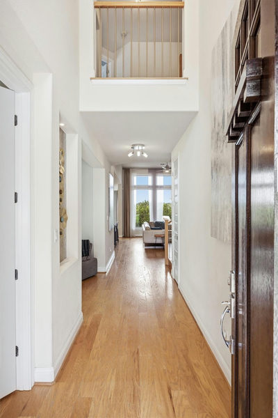 8409 Evelina Trl — photo 3