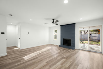 9717 Anderson Village Dr — photo 4