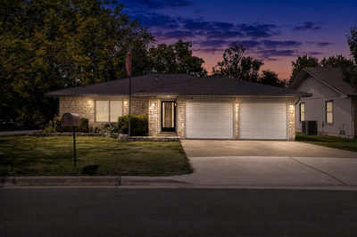 1106 Nottingham Hill Rd — photo 2