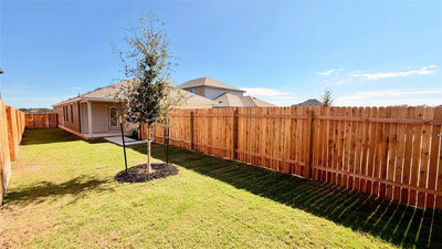 687 Clarissa St — photo 5