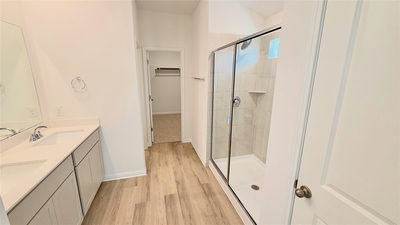 687 Clarissa St — photo 4
