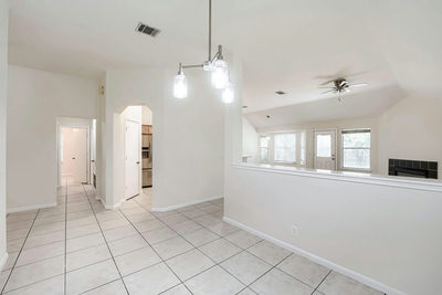 409 Willowbrook Dr — photo 4