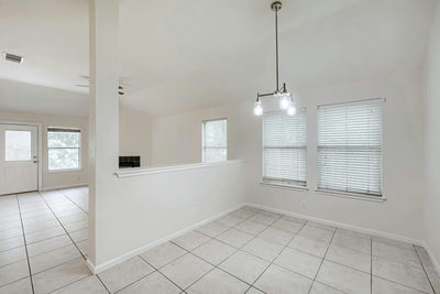 409 Willowbrook Dr — photo 5