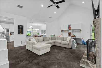 10304 Twin Lake Cir — photo 5