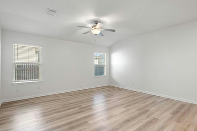121 Oakdale Meadows Ln — photo 5