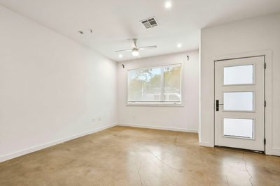1931 E 38th 1/2 St #32 — photo 5