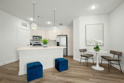 6324 N Lamar Blvd #419 — photo 5