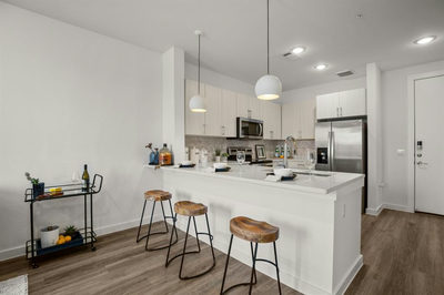 6324 N Lamar Blvd #212 — photo 3