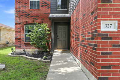 327 Outfitter Dr — photo 2