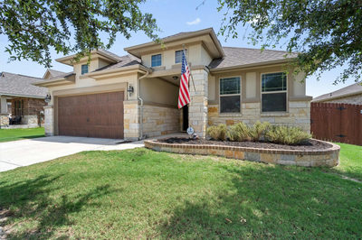 705 Hereford Loop — photo 2