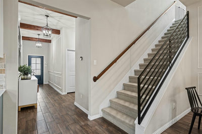 705 Hereford Loop — photo 3