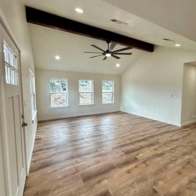 1127 Greenhill Dr — photo 2