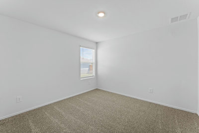 663 Ebbsfleet Dr — photo 3