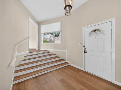 210 Harvard St — photo 5