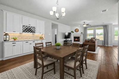 4174 Kingsley Ave — photo 2