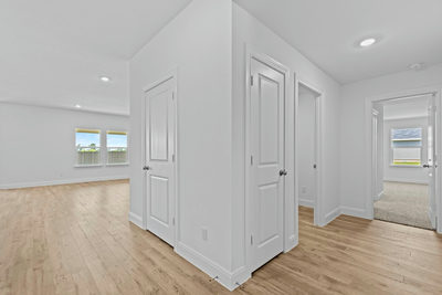 127 Union Pacific Dr — photo 4