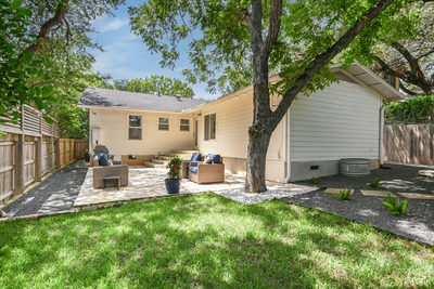 605 Deep Eddy Ave — photo 3