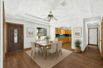 903 Travis St — photo 3