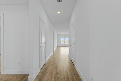 119 Union Pacific Dr — photo 3