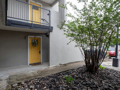 935 La Posada Dr #131 — photo 4