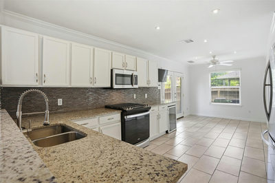 3838 Haleys Way — photo 3