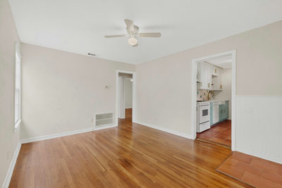 1421 Berene Ave — photo 4