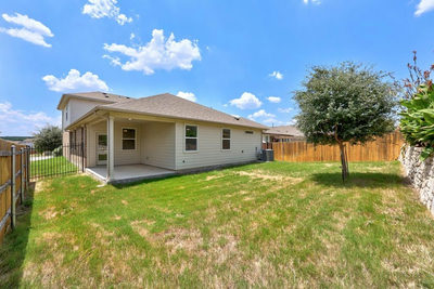 10601 Seguin St — photo 4