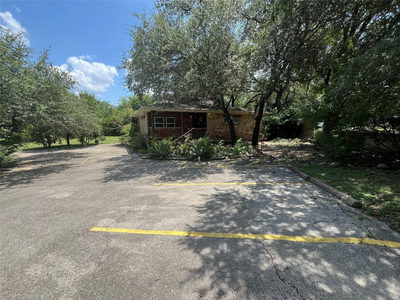 15401 Nightingale Ln — photo 2