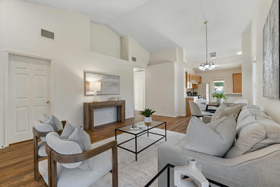 109 Prairie Springs Cv — photo 4