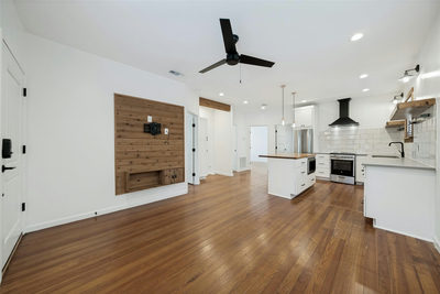 2513 E Cesar Chavez St — photo 4