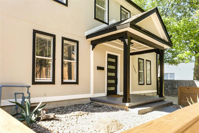 1205 E 9th St — photo 4