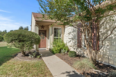 111 Bonham Loop — photo 4
