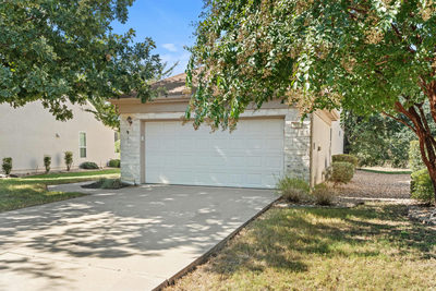 111 Bonham Loop — photo 3