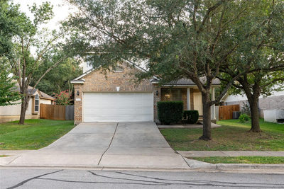 259 Clarence Ct — photo 2