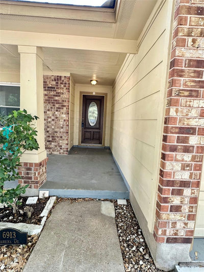 6913 Sabrina Dr — photo 2
