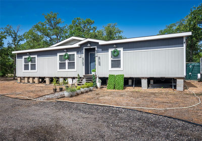 1686 FM 2104 — photo 2